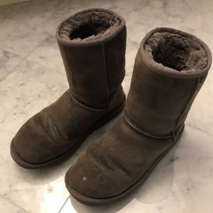 Gray uggs
